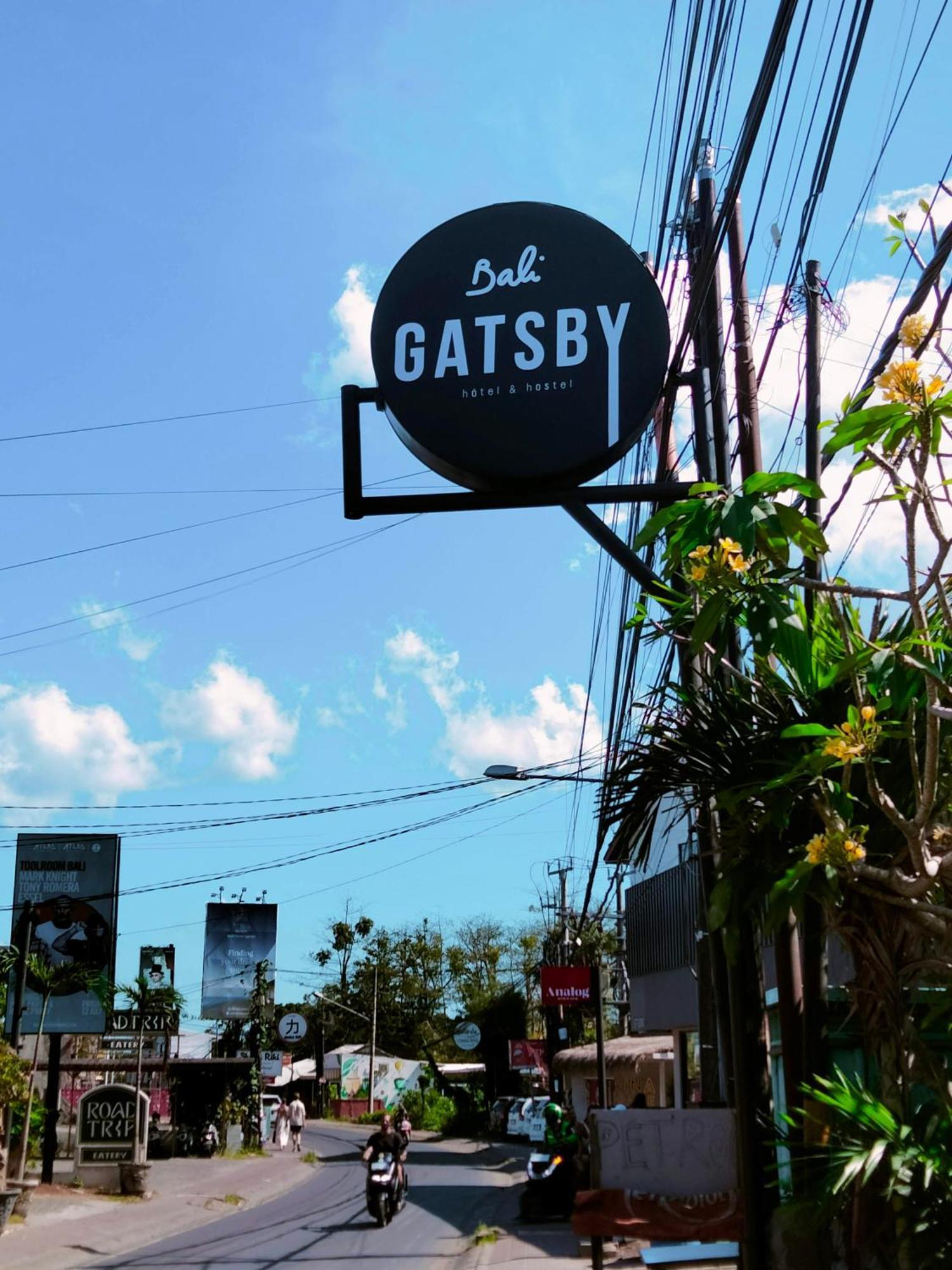 Gatsby Hotel Hostel Улувату Екстер'єр фото